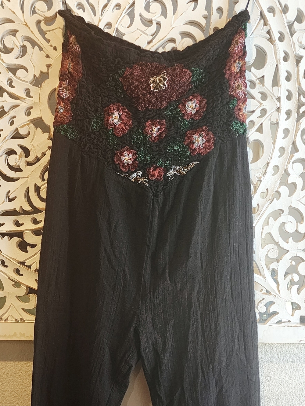 FREE PEOPLE KARAN STRAPLESS SMOCKED FLORAL JUMPSUIT  IN BLACK SIZE MEDIUM - Picture 7 of 16